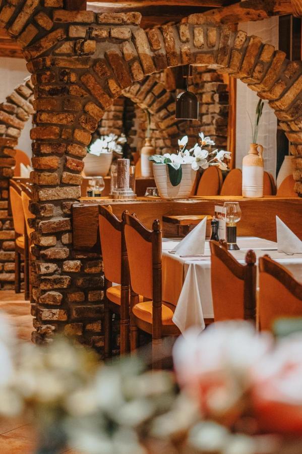 Hotel Restaurant Adria Stuben Bruehl Extérieur photo