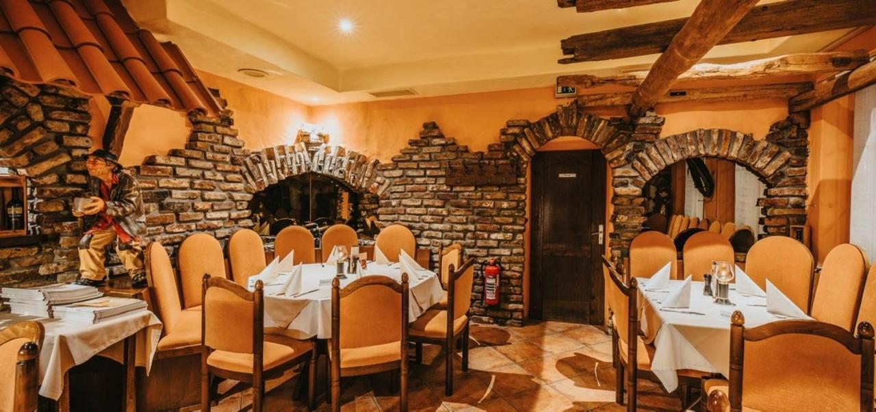 Hotel Restaurant Adria Stuben Bruehl Extérieur photo